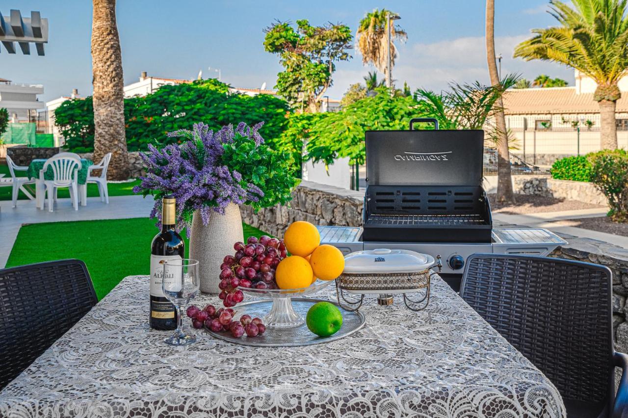 Bungalow -2 Minute From The Beach. Playa de las Americas  Exterior photo